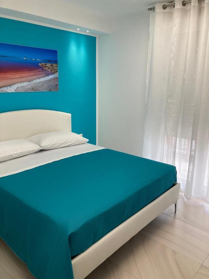 La Darsena Rooms Маргерита-ди-Савойя Экстерьер фото